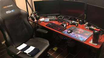 UPLIFT V2 Laminate Standing Desk