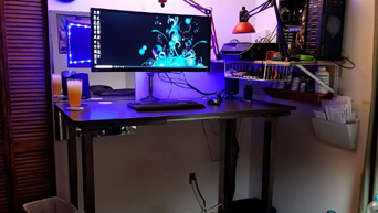 GREENGUARD-certified laminate desktop with a 4-leg frame by UPLIFT Desk
