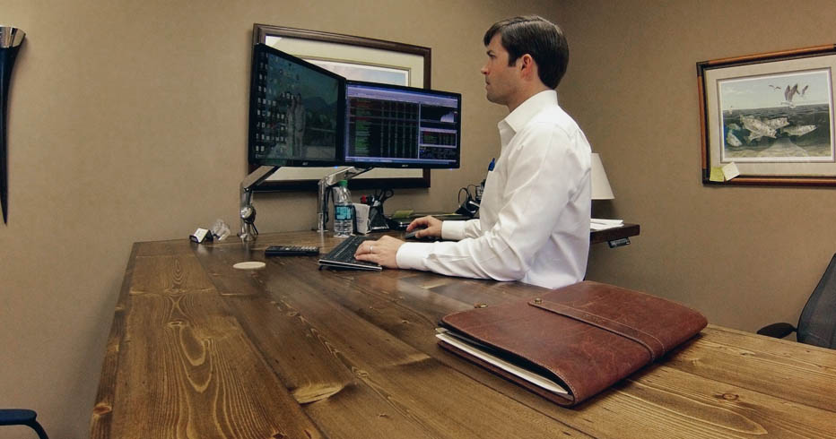 Custom Desk Spotlight Uplift 950 L Shaped Standing Desk In Pine